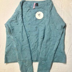 NWT LovebyDesign Medium Women's Crew Neck Sweater